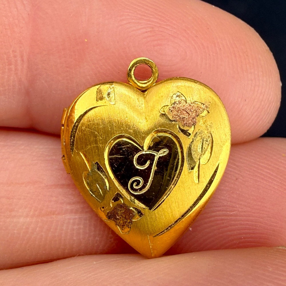 Vintage Heart Locket Gold Tone Engraved Initial T Floral 1979 READ